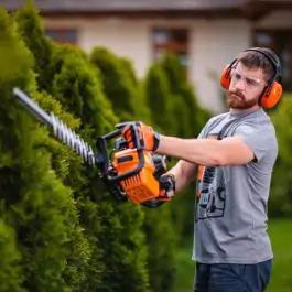 Benzinski trimer za živu ogradu VHPT 27E Villager