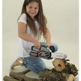 Igračka motorna lančana testera Bosch