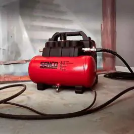 Senco AC19306BL Kompresor za vazduh 6l 8 bar 1100W