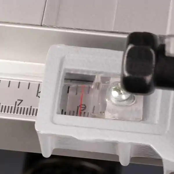 FERM Stolna Testera TSM1033 - 1800W 250mm