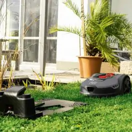 Scheppach robotska kosačica kosilica za travu RoboCut XXL900