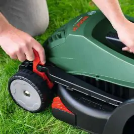 Bosch Kosilica za travu UniversalRotak 34-405