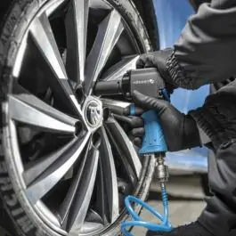 Pneumatski pištolj za odvrtanje Hogert HT4R626 1/2" 680Nm