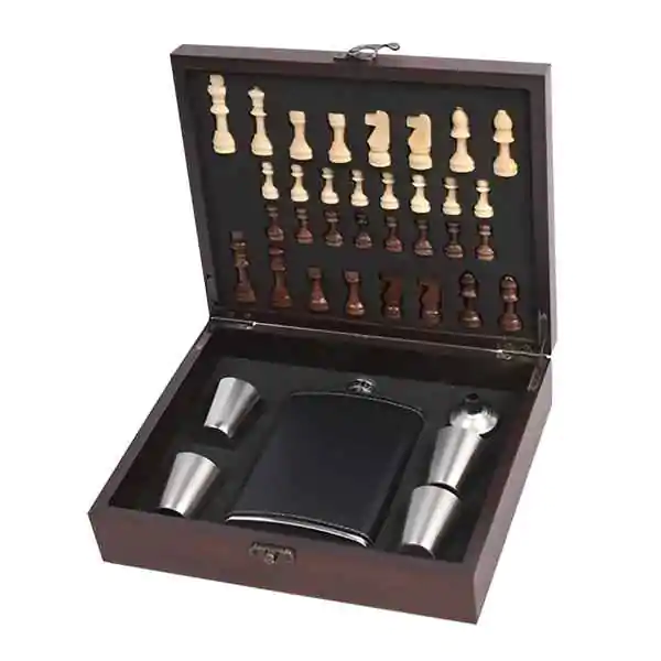 LEVON Set za šah sa pljoskom