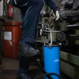 Hogert HT8G912 nožna mazalica 6L 250 bara