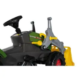 Traktor Fendt 211 Vario sa utovar.